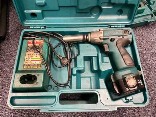 MAKITA 6918 FD Cordless impact wrench