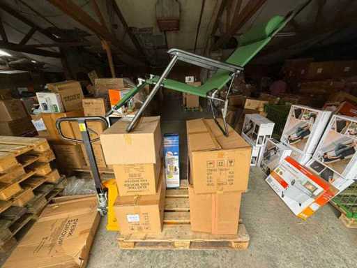 Restituire articoli da giardino per pallet, elettrodomestici e scorte in eccesso