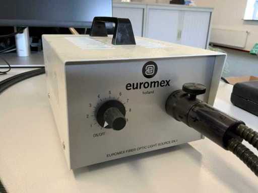Euromex EK-1 Kaltlichtbeleuchtung