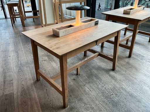 Huts - Restaurant table with marble superstructure and lighting