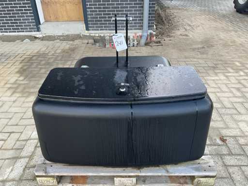 Front weight, "600kg"