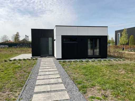 Keno Home House / Jednostka mieszkalna