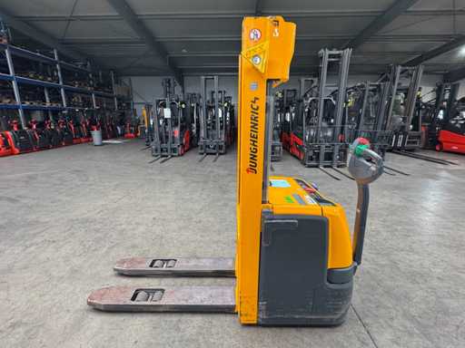 2015 Service + UVV 10/2026 Jungheinrich EJC220 Transpaleta apiladora de 2,000 kg Ant Free Lift 4,020 horas 