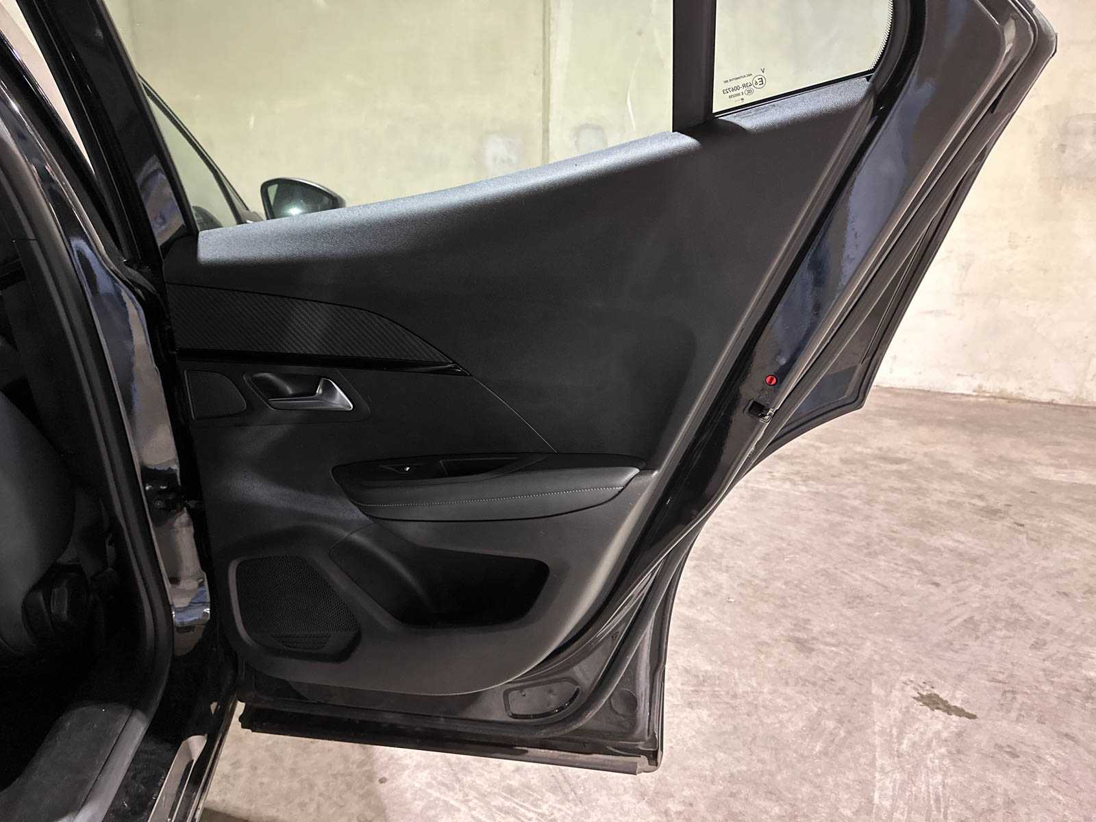 Peugeot 2008 1.2 PureTech Allure 102pk 2021 (Origineel-NL+1e eigenaar), K-010-KV