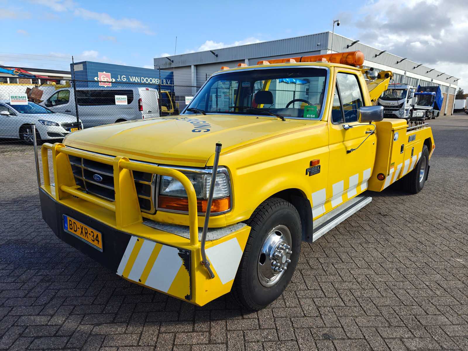 1993 Ford V8 F350 XLT Tow Truck