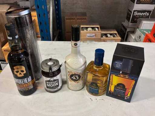 Lotto di whiskey e aperitivi