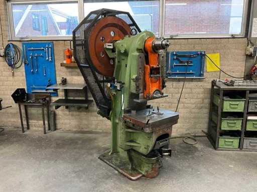 1986 Rijva 504/1 Excenterpers