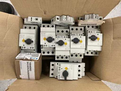 Batch Eaton / Moeller switchgear