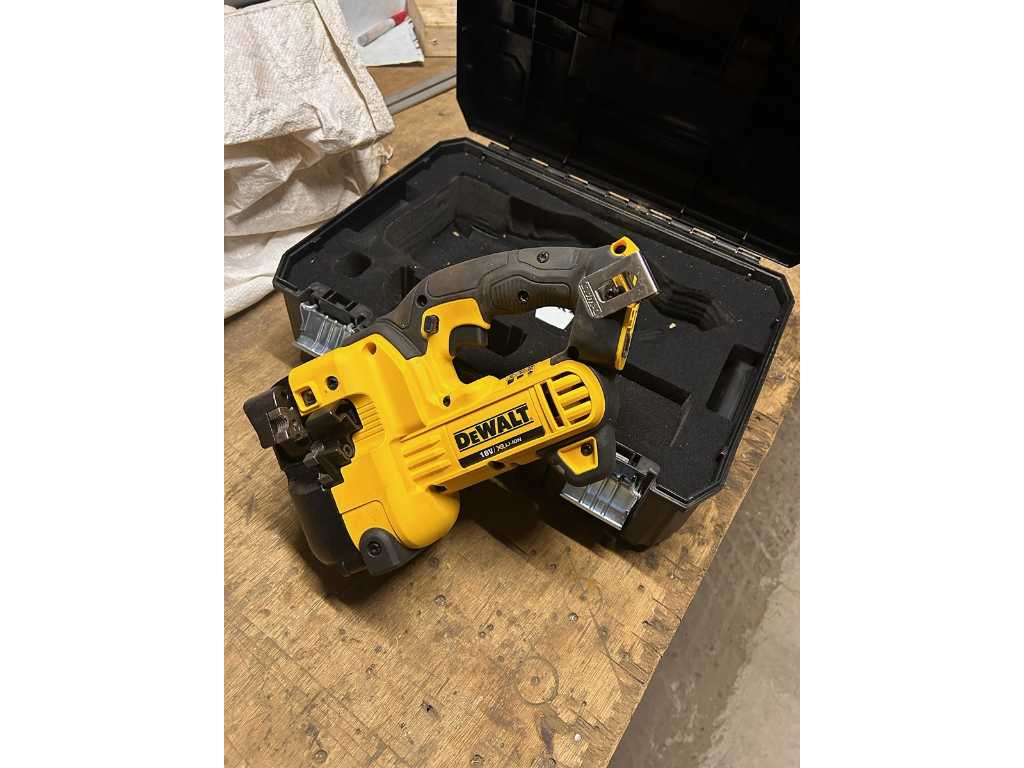 Rod discount cutter dewalt