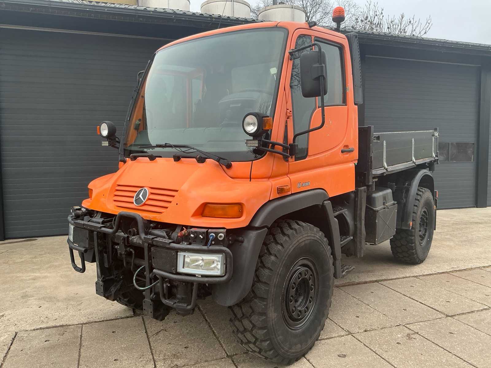 2001 Mercedes-Benz Unimog U400 Truck / Agricultural Vehicle