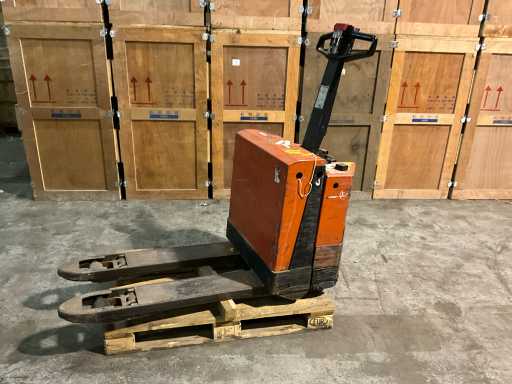 BT PPT 1600 Elektryczny Wózek Paletowy
