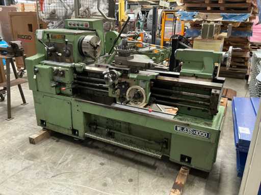 Whacheon WL435x1000L Universal Lathe