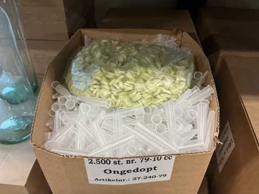 Partij bloemenflesjes ongedopt met dop (47500x)