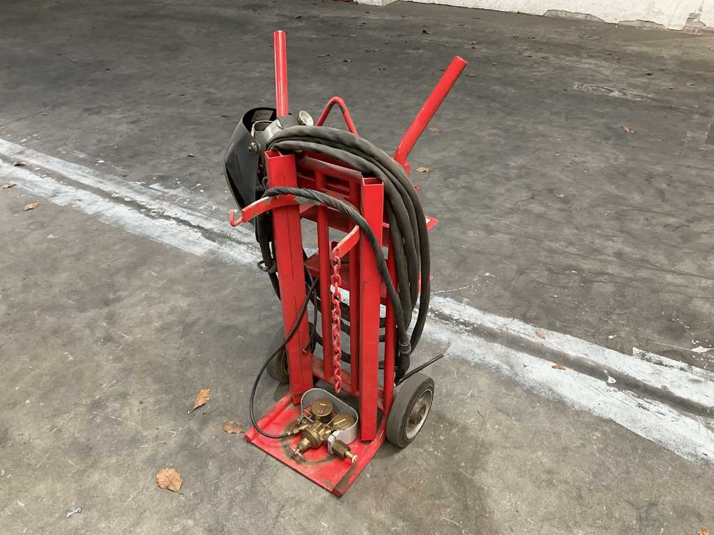 Bottle trolley with equipment