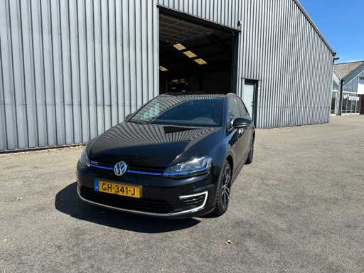 Volkswagen - Golf - 1.4 TSI GTE - Car - 2015