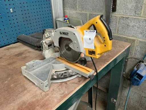 DeWalt DW701 Table Circular Saw Machine