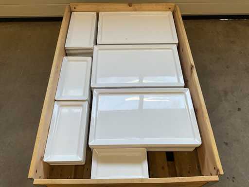 Truyts Partia misek melaminowych, ok. 62 sztuki