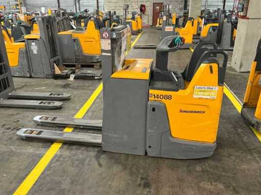 Jungheinrich - 2020 - ERD 220 119 GAB 290 DT-LCD - Reach Stacker