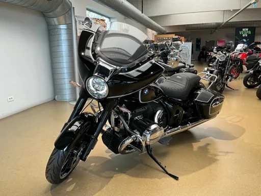 BMW R 18 B Motorcycle