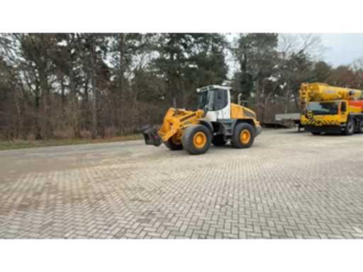 279ec250-9c9b-4b19-870d-b0ff6ba08bdc.mp4