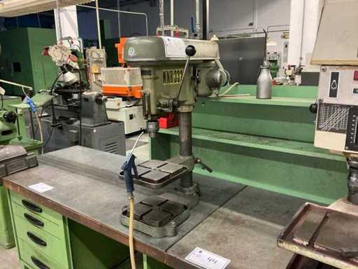 Exercice d’établi AEG D TBK-13