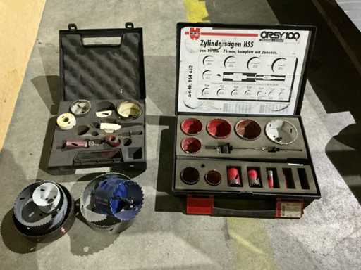 Charge von Glockenbohrern