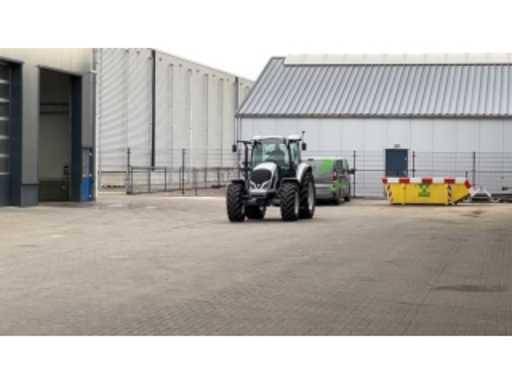 fbbce216-d24f-4686-8aad-b63df9f17884.mp4