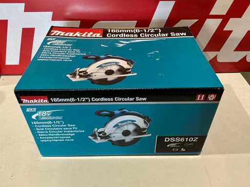 Makita DSS610Z Circular Saw Machine