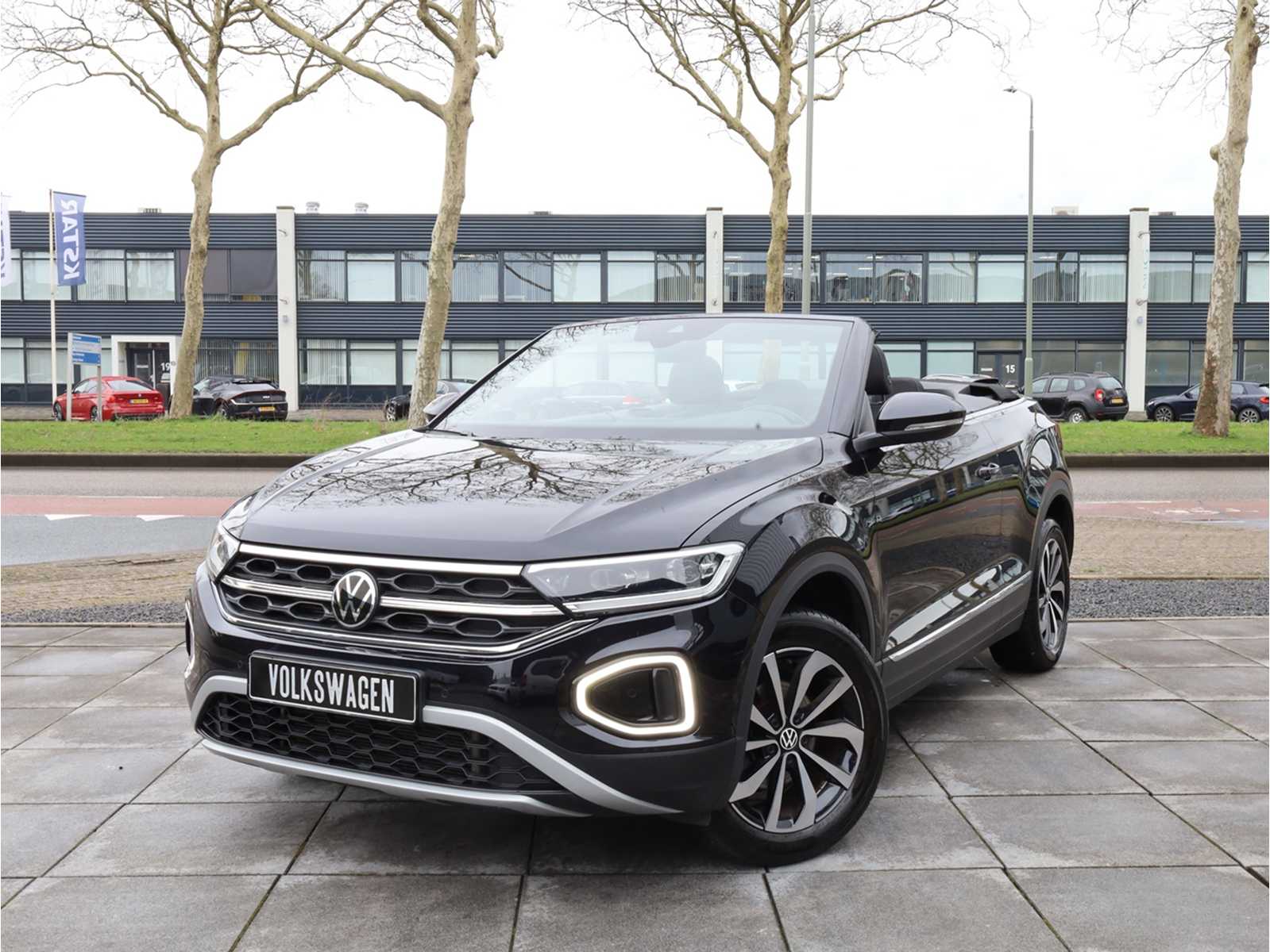 Volkswagen T-Roc Convertible 1.5 TSI Automatic 2024