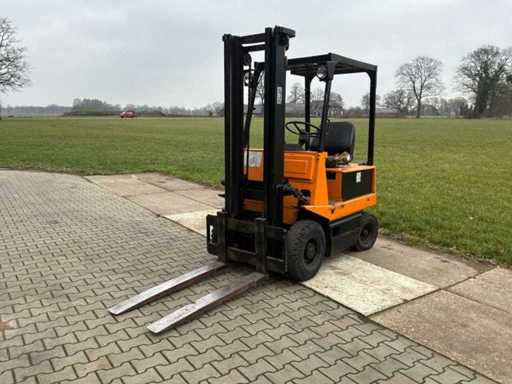 Chariot élévateur TCM