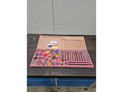   Engine tools sharpner