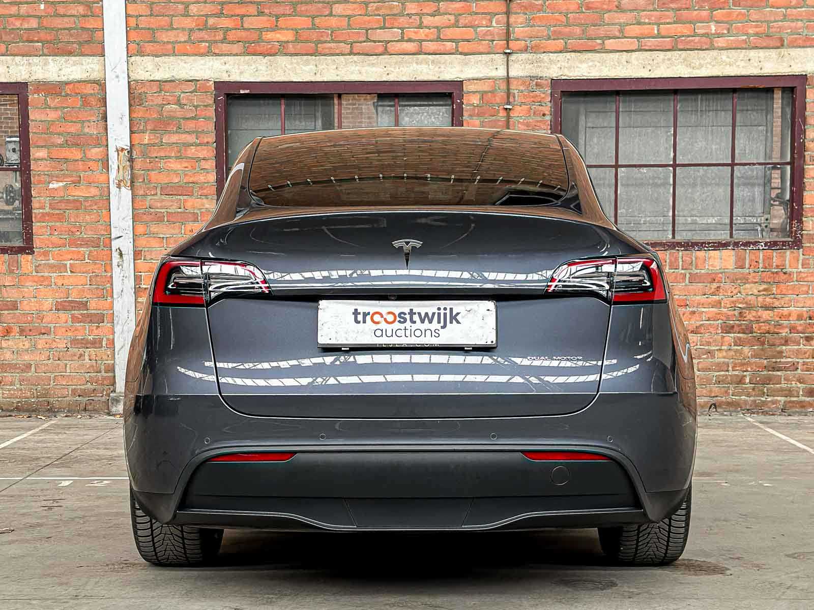 Tesla Model Y Max Range AWD 345pk 2022