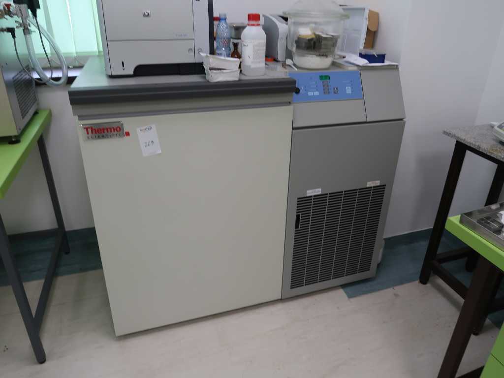 Thermo Scientific - Forma 900 - Ultra low temeperature Laboratory freezer