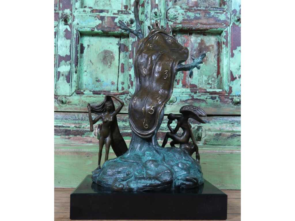 Statue de Salvador Dali ; présentant : 'Noblesse du Temps' (Bronze) 