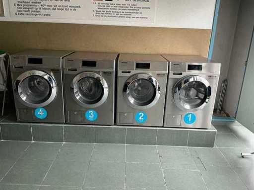 4 machines à laver professionnelles Miele