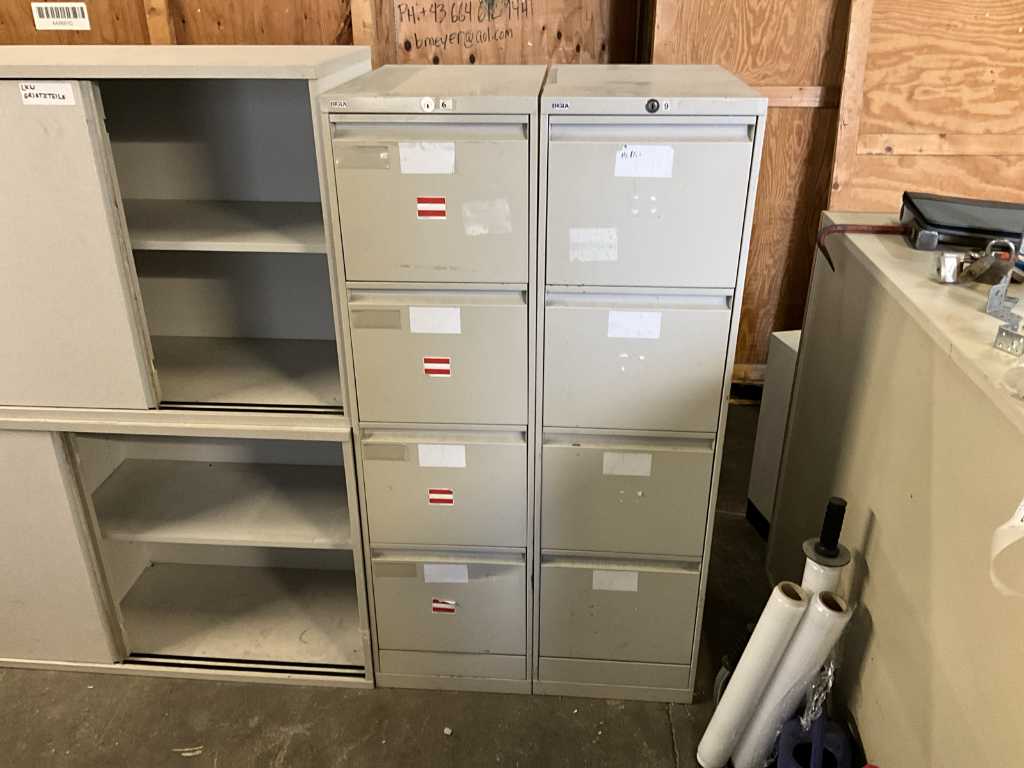 Metalowe wiszące szafki na dokumenty