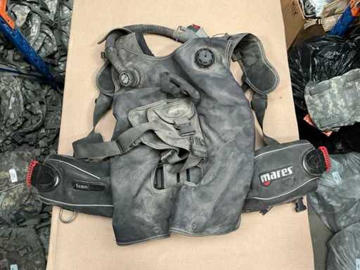 Mares Marine lifesaving vest