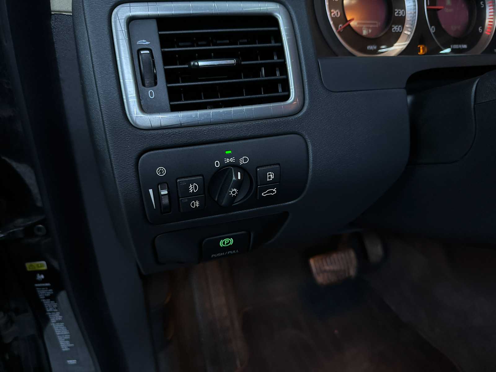 Volvo XC70 2.4 D5 Summum 185pk 2009, PD-287-R Youngtimer