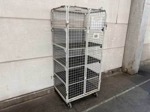 Mesh trolley on castors (17x)