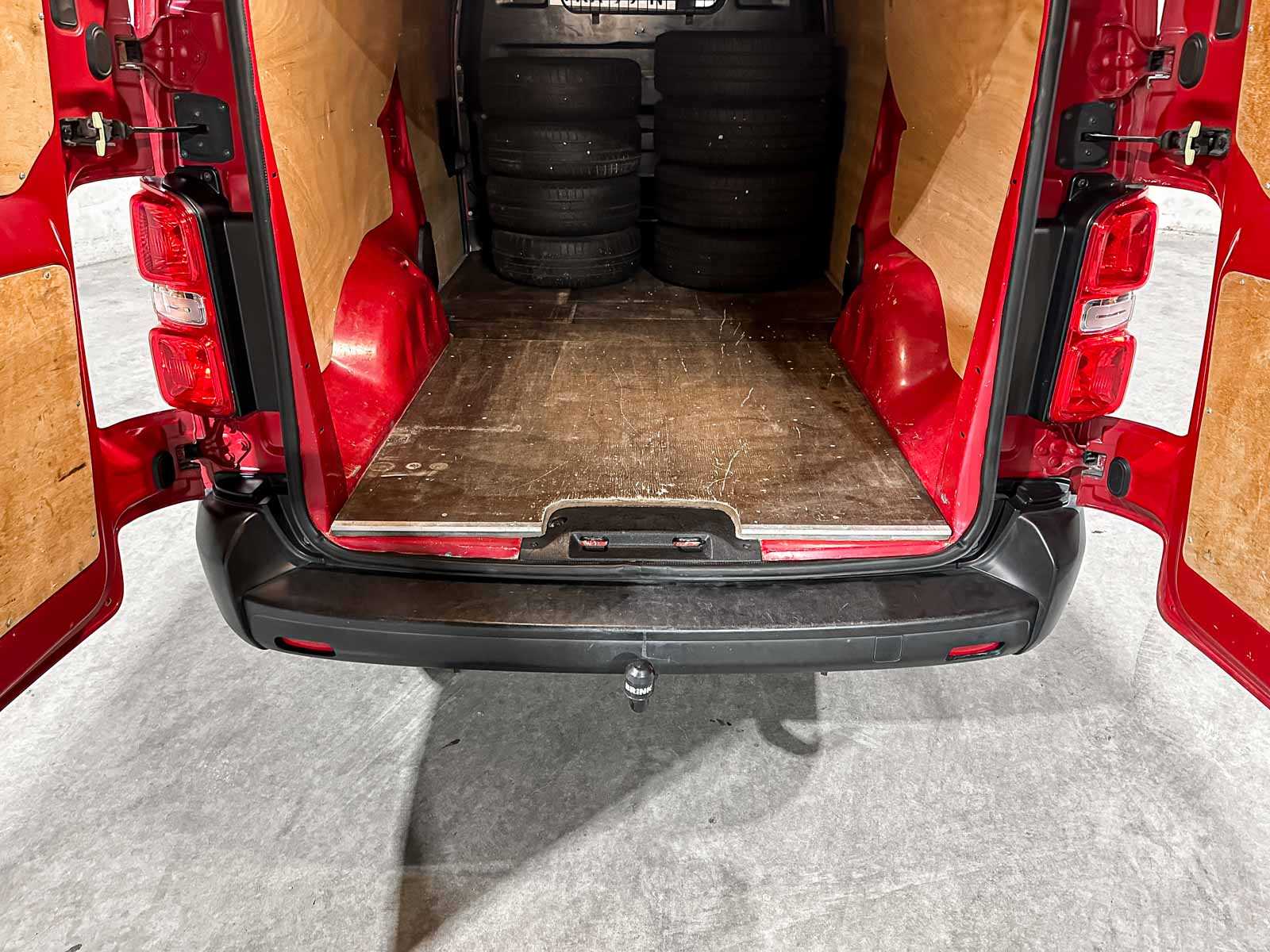 Peugeot Expert 231L 2.0 BlueHDI 120 Premium 122pk 2017 Bedrijfswagen, VRX-99-N