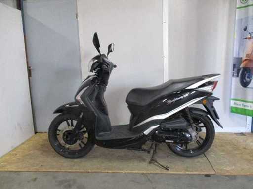 SYM - skuter na skuterze - Symphony ST e4 - Skuter