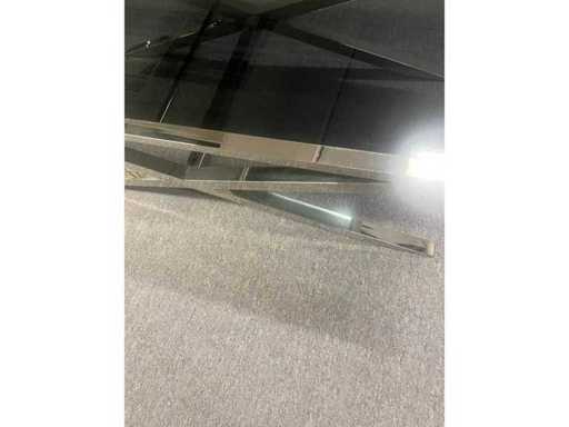 Oryginalny stolik kawowy EICHHOLTZ ok. 150 x 100 x 45 cm, srebrna podstawa