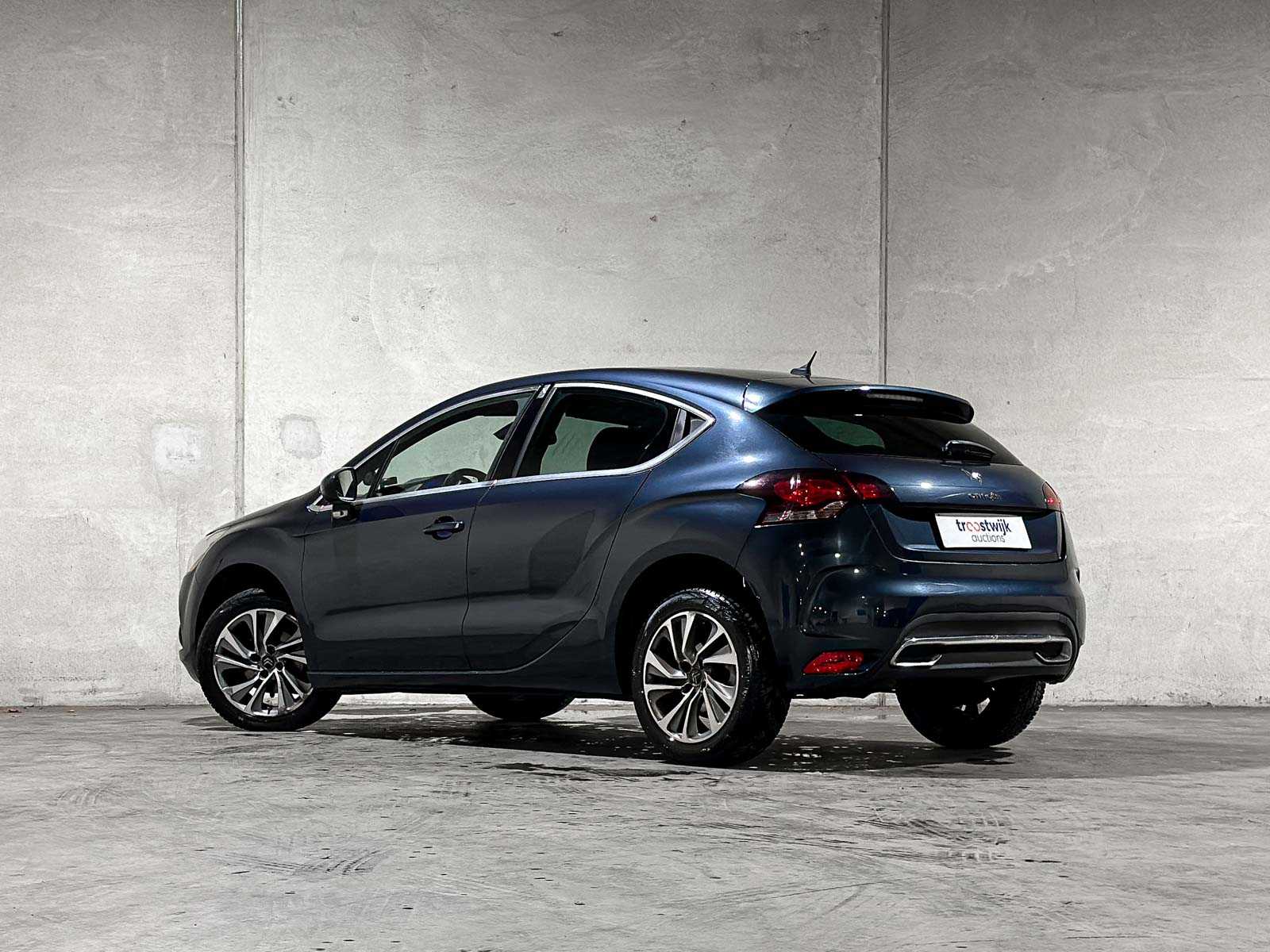 Citroen DS4 1.6 VTi So Chic 120pk 2011 (Origineel-NL), 32-RSX-3