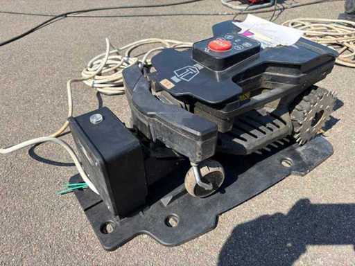 2020 Tech (Zucchetti Centro Sistemi) Tech Robot Série D1 Tondeuse à gazon robotisée