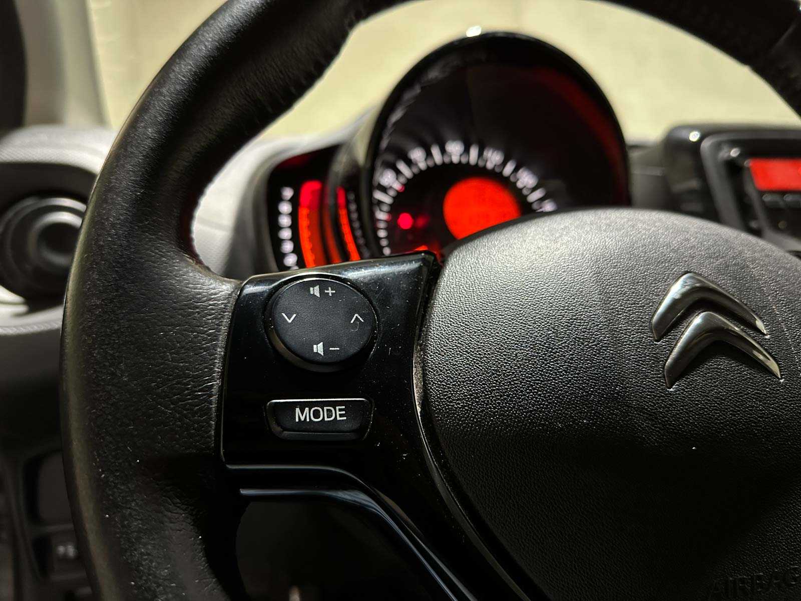 Citroen C1 1.0 VTi Feel 72pk 2020 (Origineel-NL + 1e eigenaar), H-148-BX