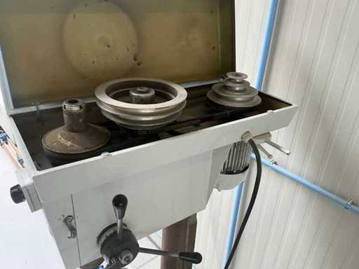 Macchina per perforazione a colonna