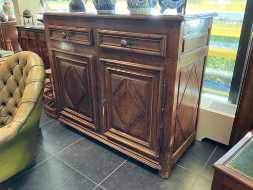 Antieke eiken wandkast