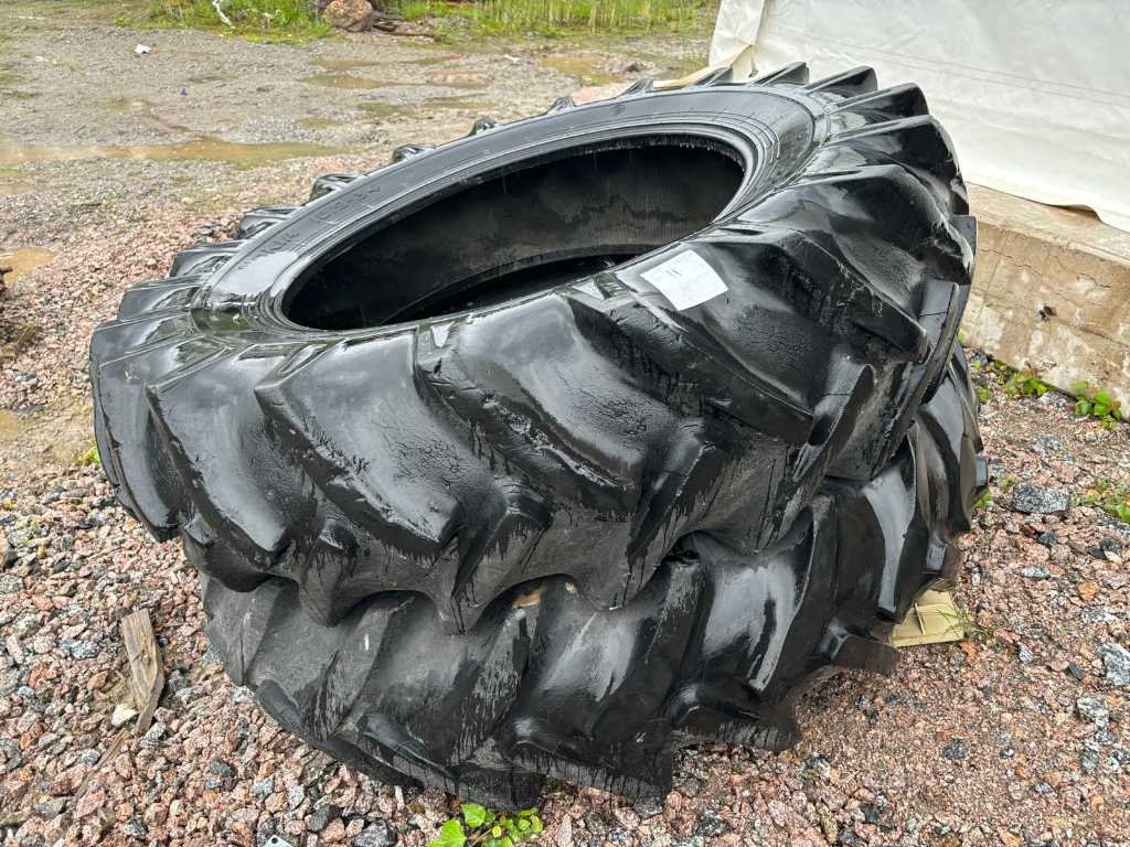 Tractor tires Nokia 16.9/34