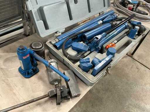MECHATEC Hydraulic dent removal kit