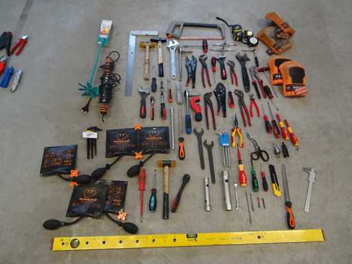 Série d’outils manuels